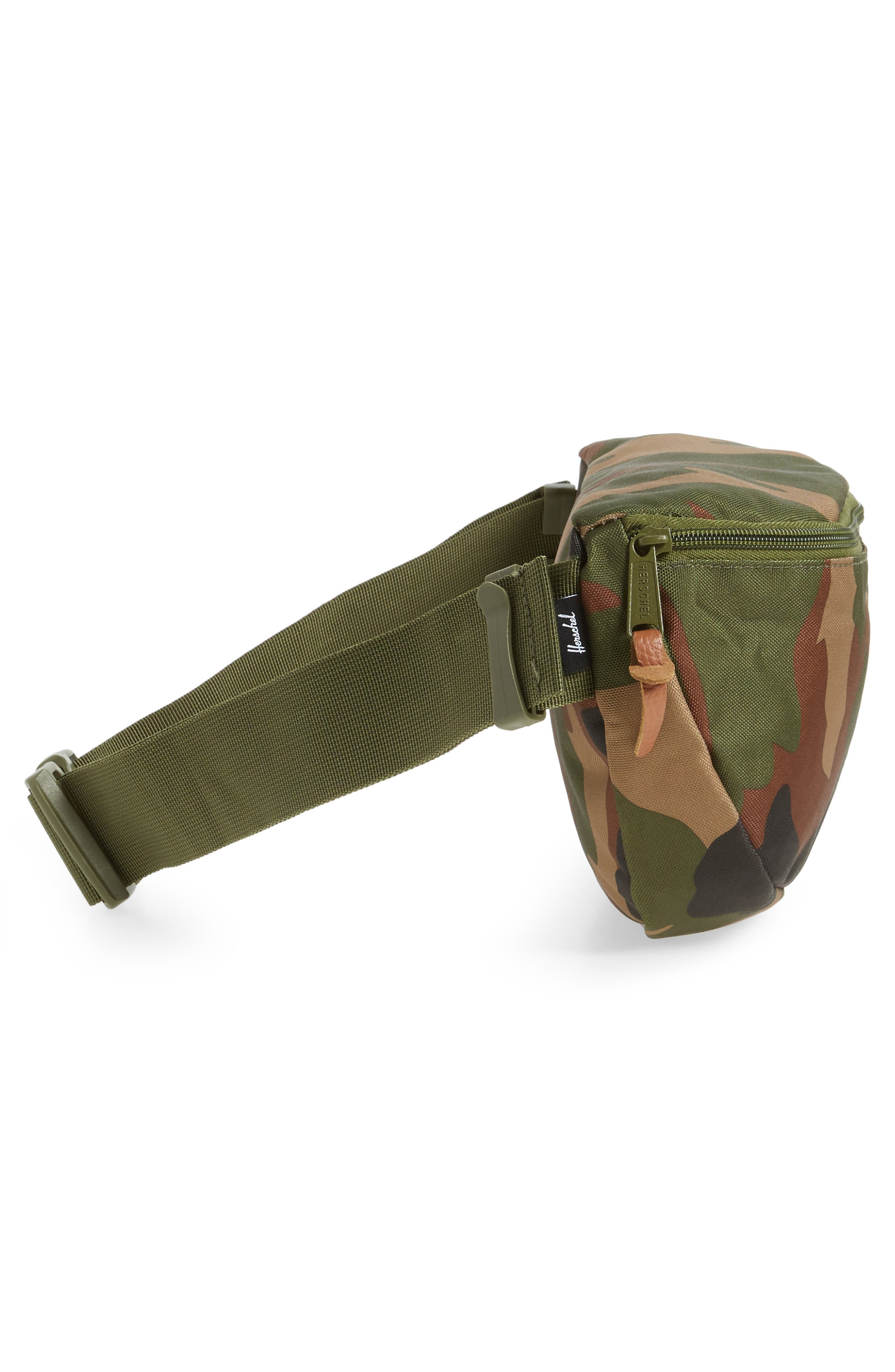 Sixteen Hip Pack, Alternate, color, WOODLAND CAMO