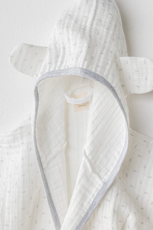 Andy Wawa Wawa Boys Bathrobe In White