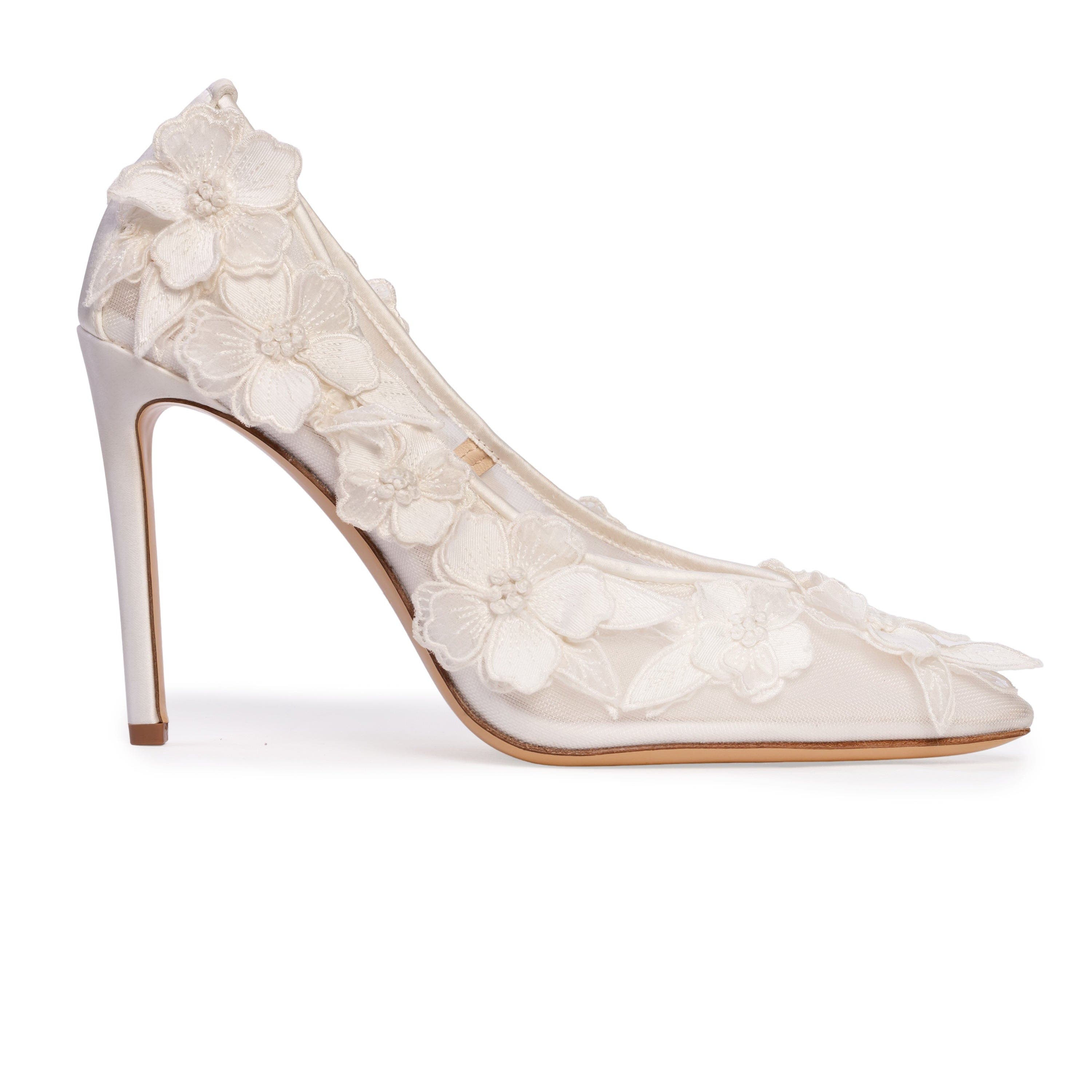 Anne Barge La Rose Pump in White Satin 