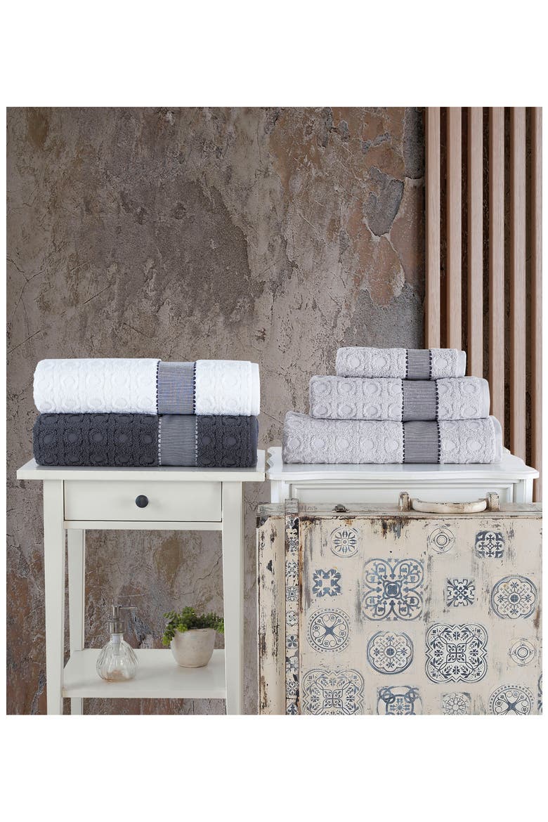 Circle in Square 2-Piece Bath Sheet Set | Nordstromrack