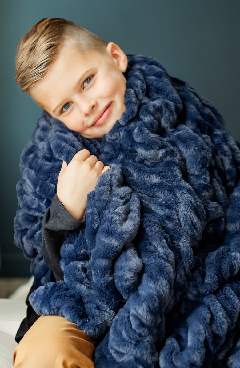 Minky Couture Hugs Navy Blanket, Alternate, color, Navy