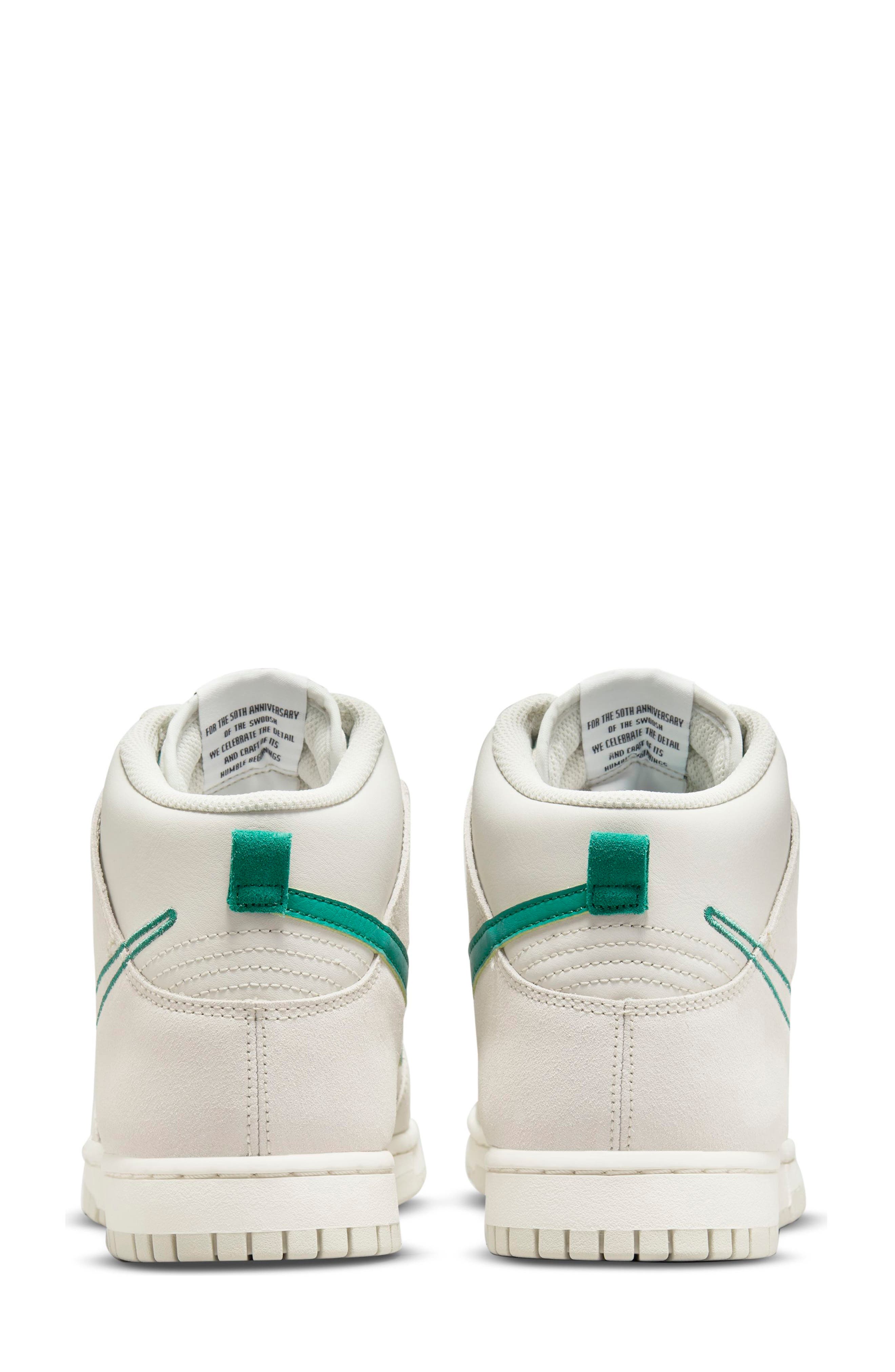 Nike Dunk High SE Basketball Sneaker, Alternate, color, 