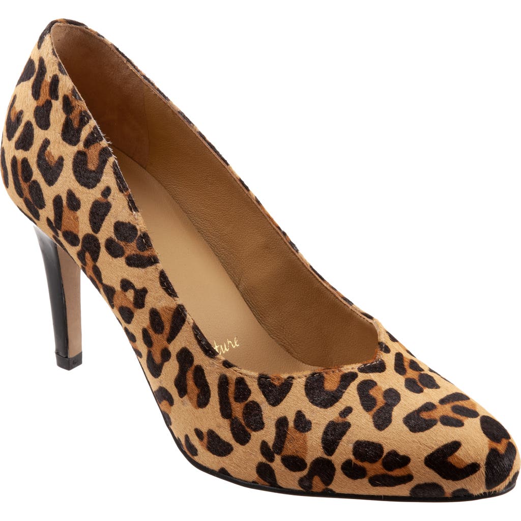 Trotters Angie Pump In Brown