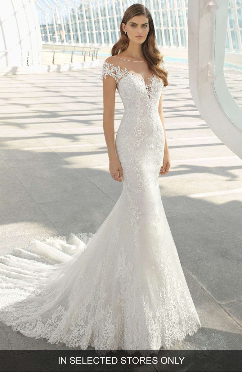 Rosa Clará Darling Beaded Floral Lace Mermaid Gown, Main, color, 