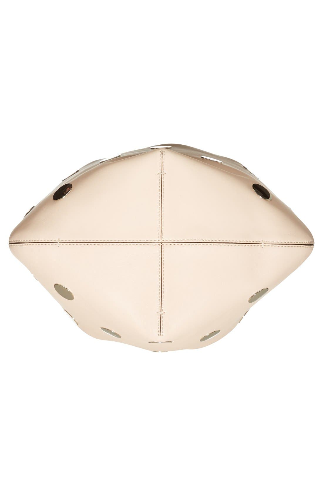 Tod's , Alternate, color, 