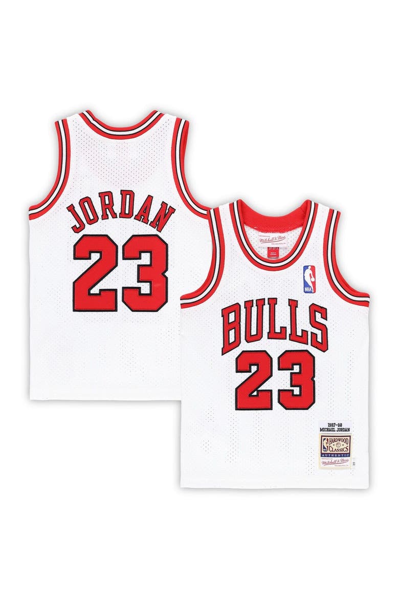 Toddler Mitchell & Ness Michael Jordan White Chicago Bulls 1997/98 Hardwood Classics Authentic Jersey, Main, color, White