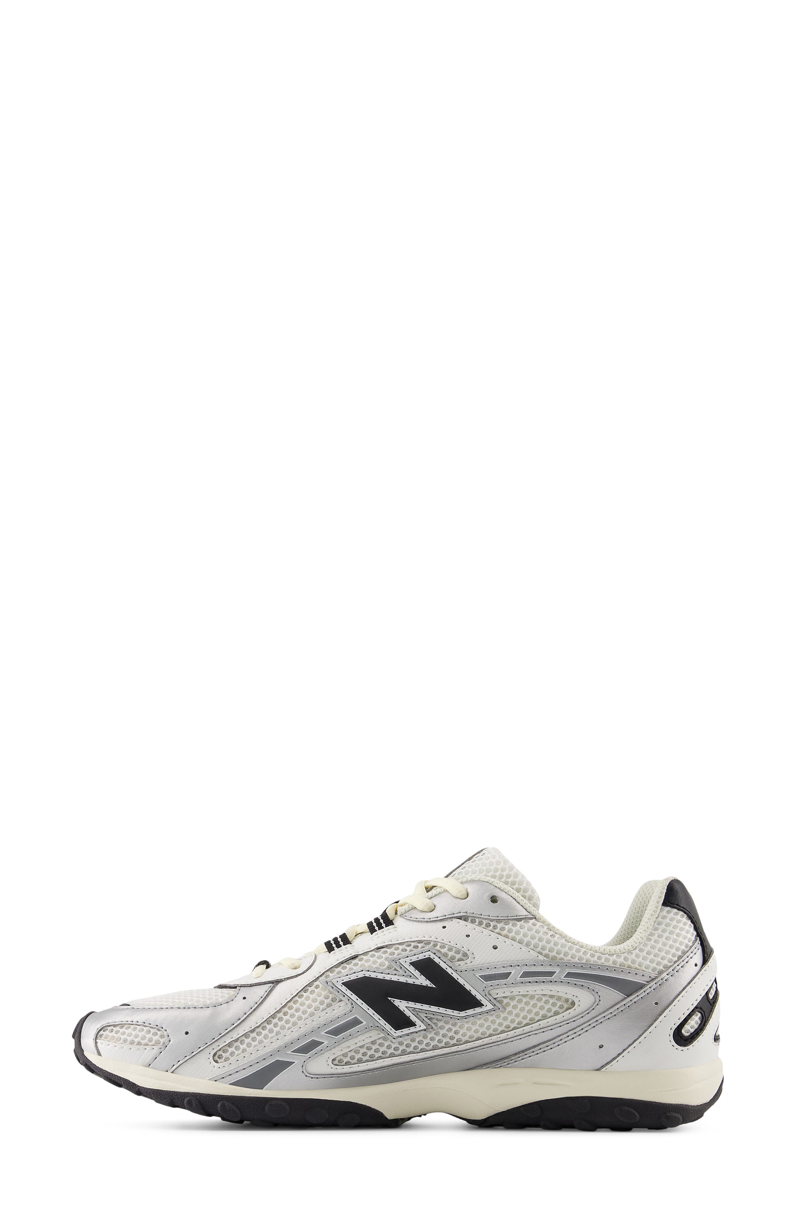 New Balance 204L Sneaker (Gender Inclusive) – Silver Metallic Double Bubble