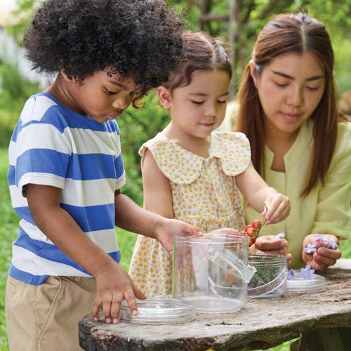 Kaplan Early Learning Company Carry And Discover Magnification Containers In Transparent