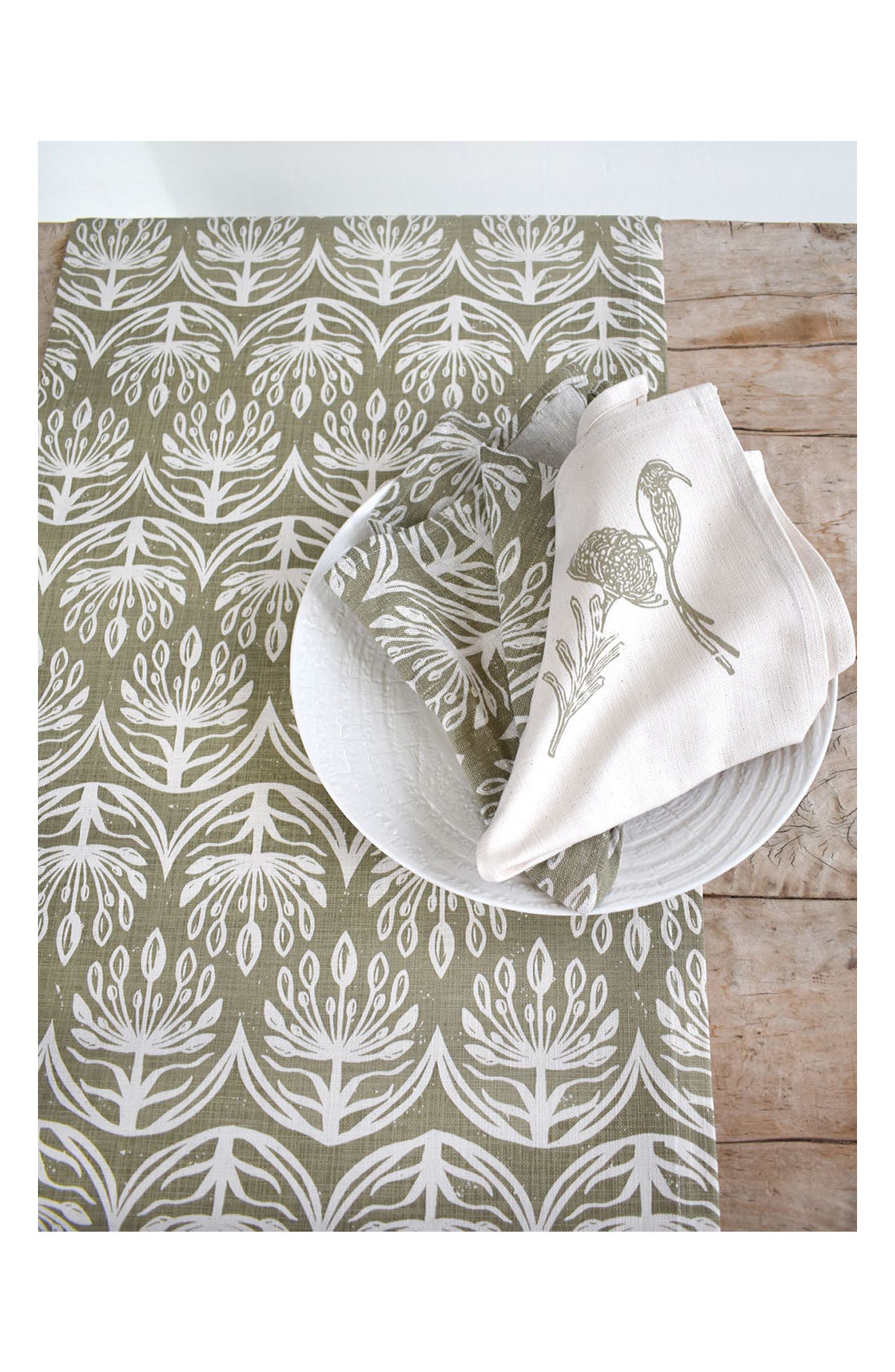 FRENCH HOME Botanical Table Runner