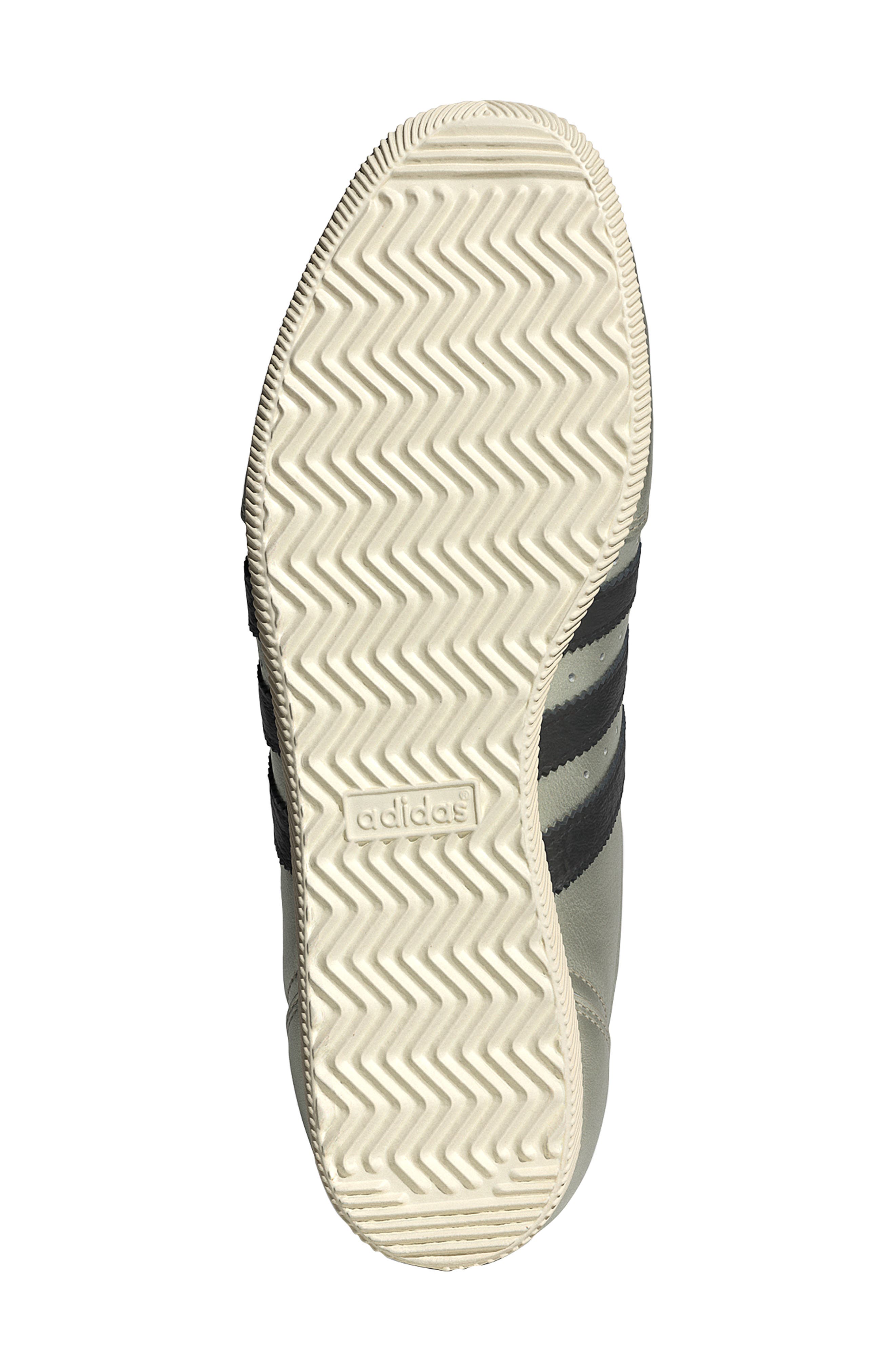 Женские кроссовки adidas Japan Low Top Sneaker — фото 5