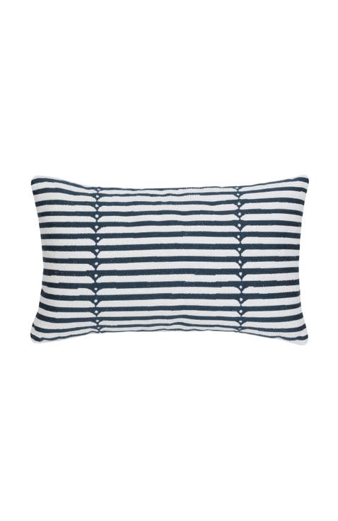 Sincerity Indoor & Outdoor Woven Accent Pillow