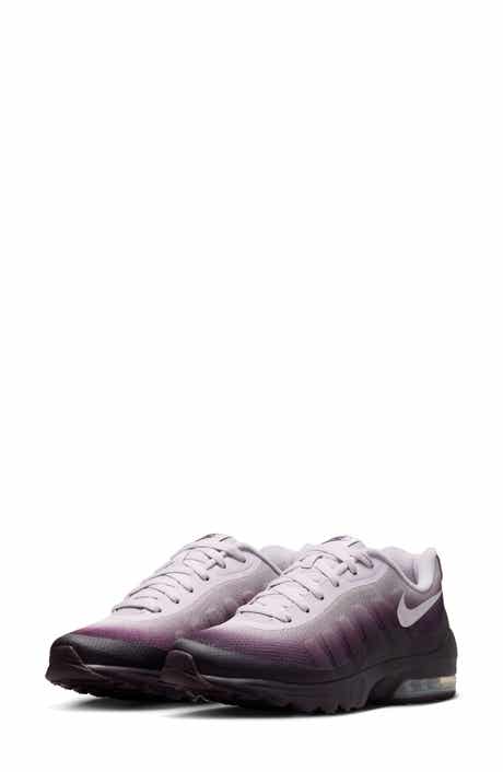 Nike Air Max Invigor Sneaker