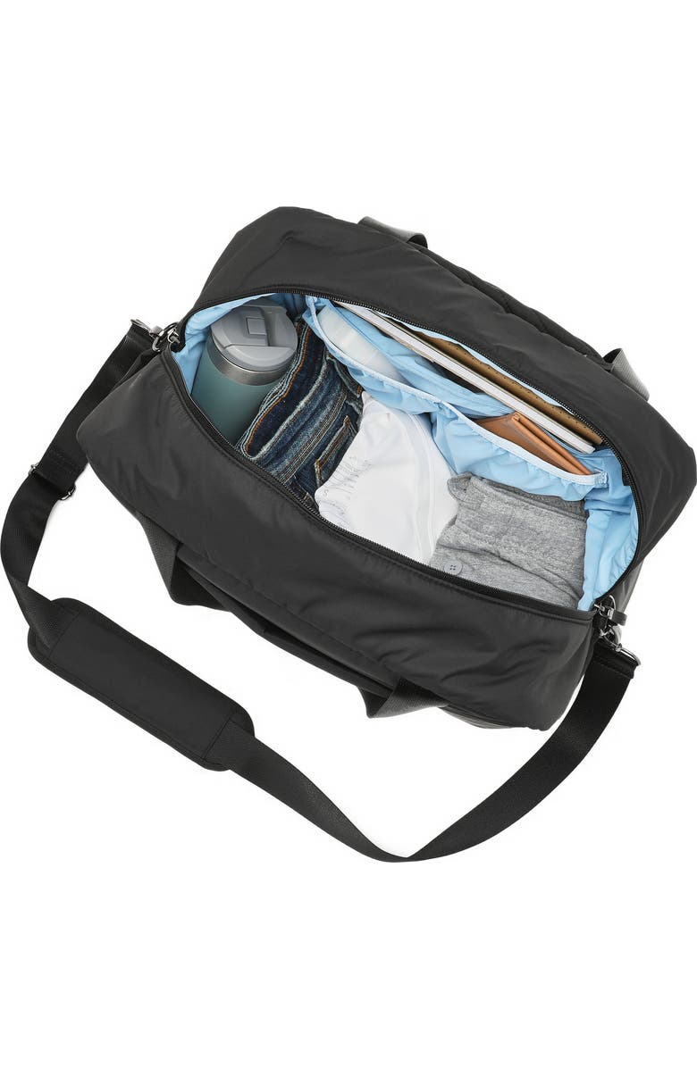 baggallini Set Wave Weekender, Alternate, color, Black Wave Puff