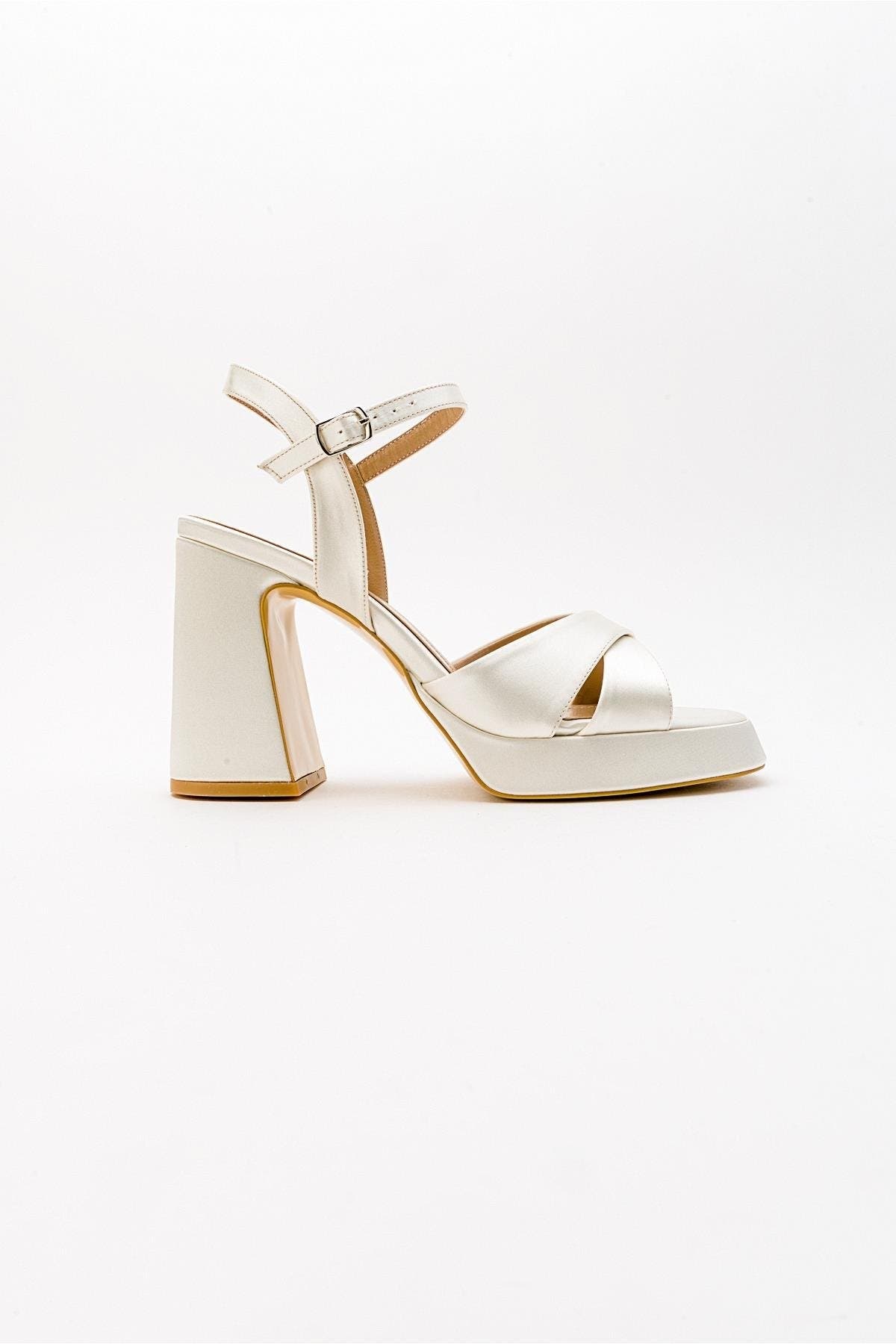 Yvonne Platform Sandals, Alternate, color, Ivory Beige
