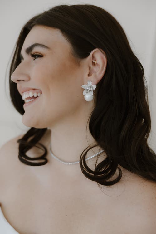 Untamed Petals Sonnet Pearl Drop Earrings In Metallic