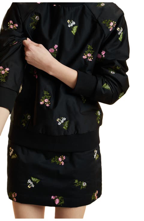 Embroidered Pullover