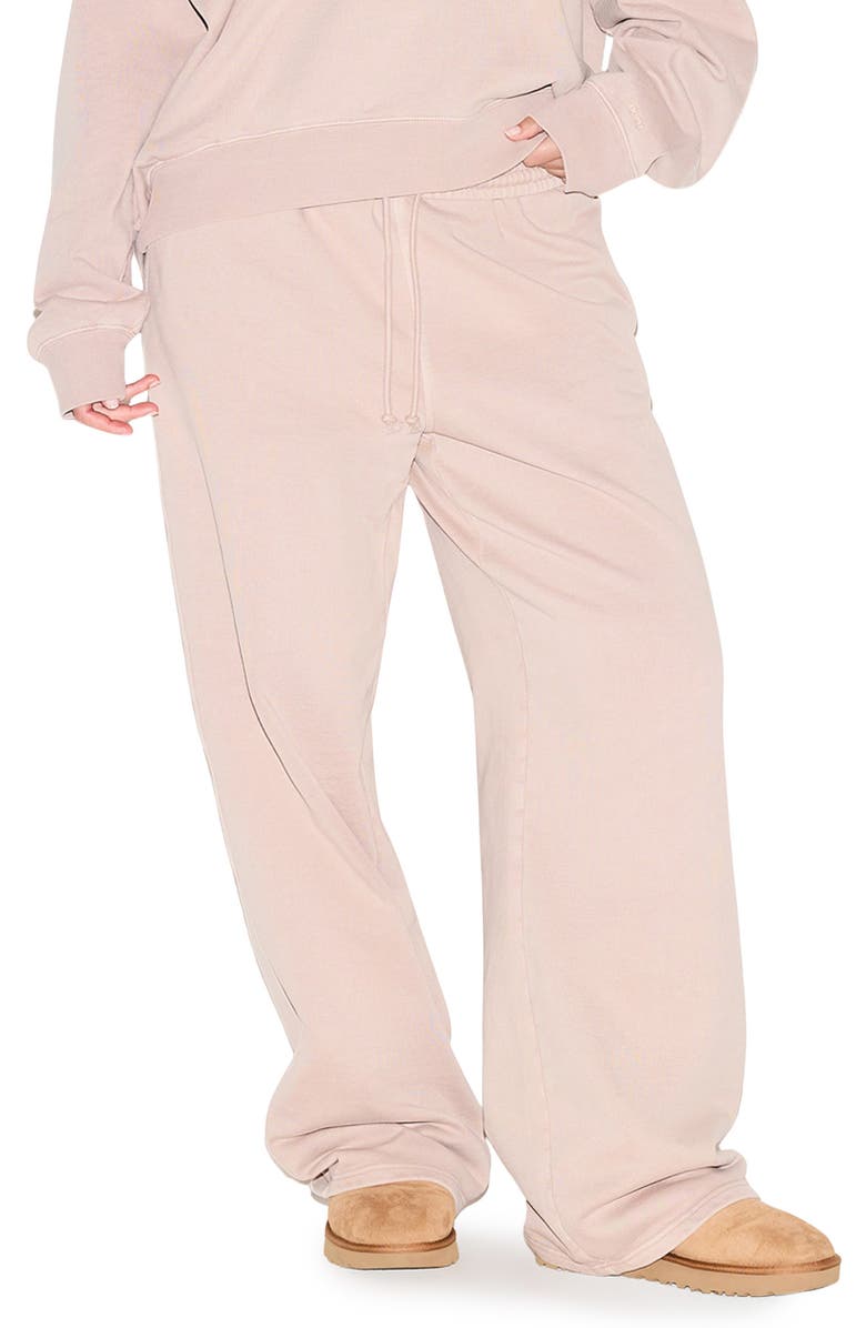 SKIMS Fleece Sweatpants, Alternate, color, Light Fawn