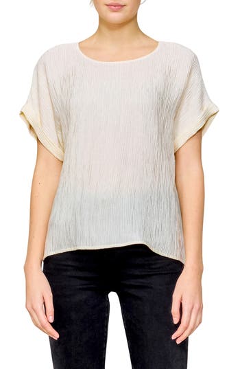 Melloday Cuffed Short Sleeve Plissé Top In Cream