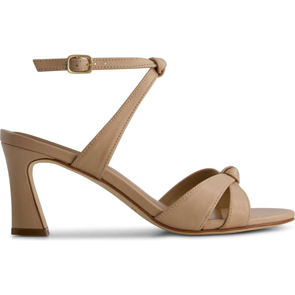 BERNARDO FOOTWEAR BERNARDO FOOTWEAR NEERA MID HEEL SANDAL