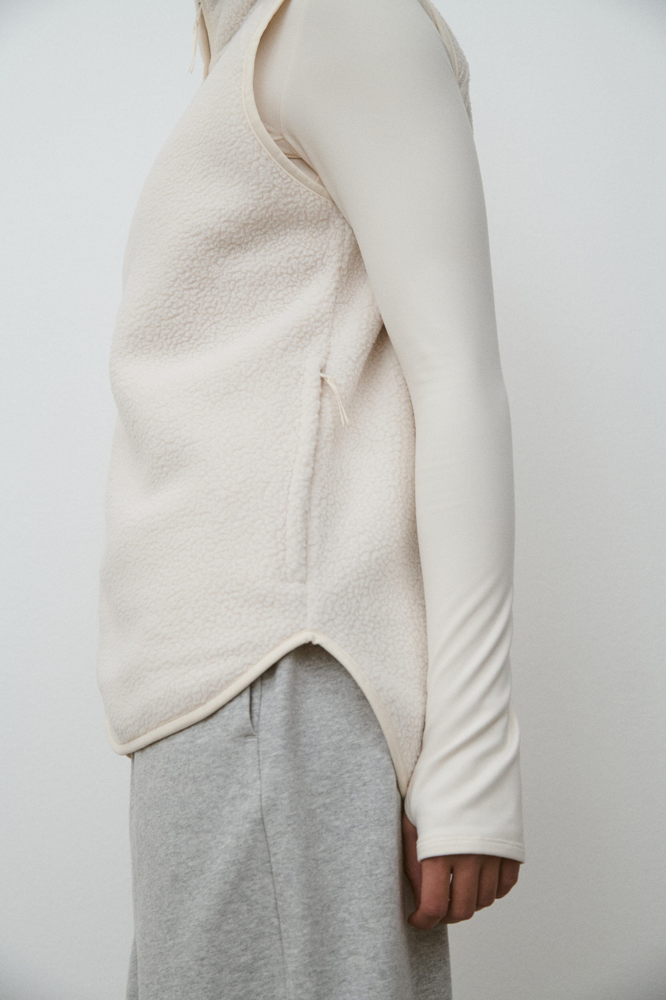 Regular Fit Teddy Sports Gilet - image 2