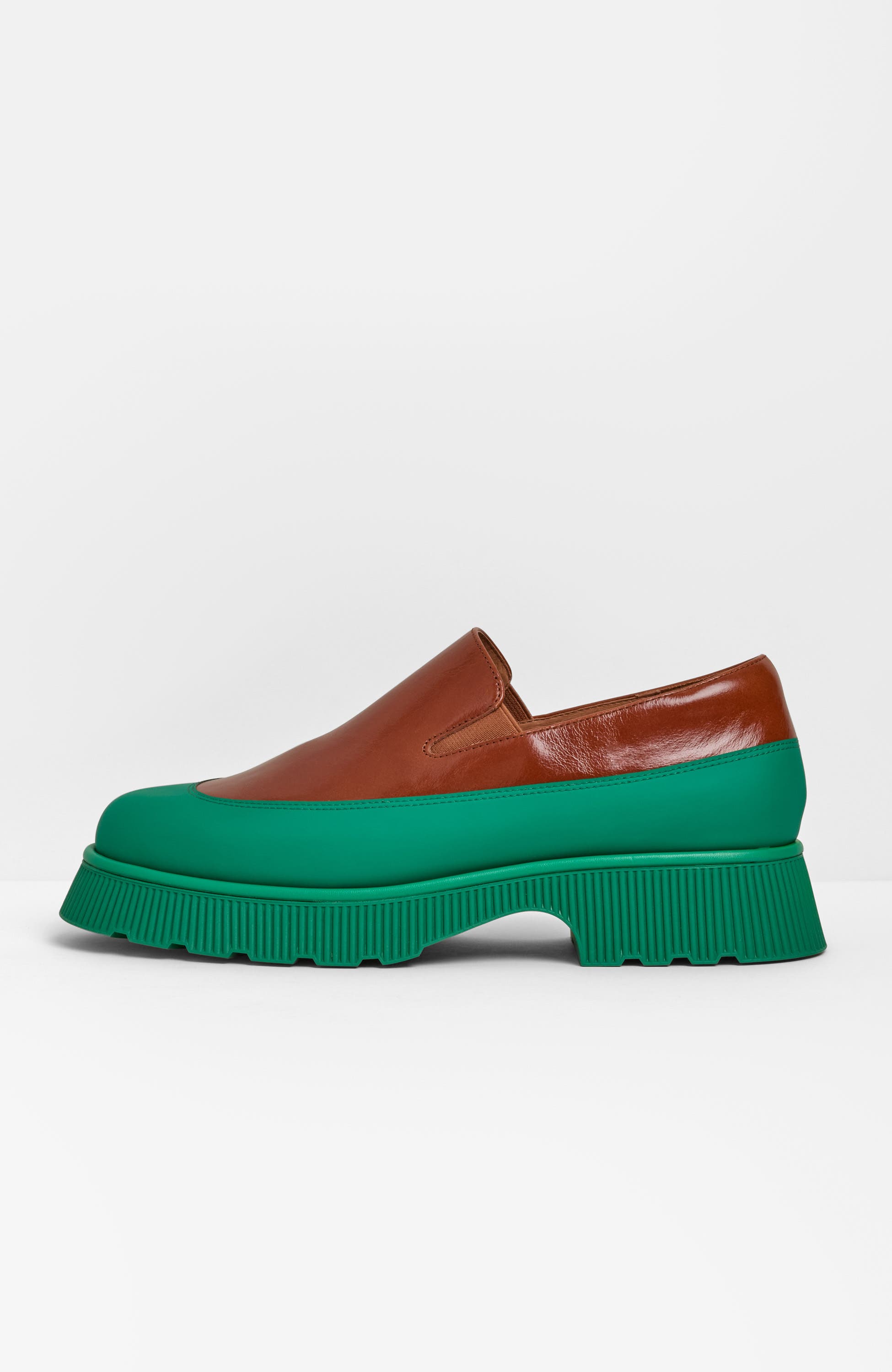 Robbie Mudguard Loafer, Alternate, color, Sienna