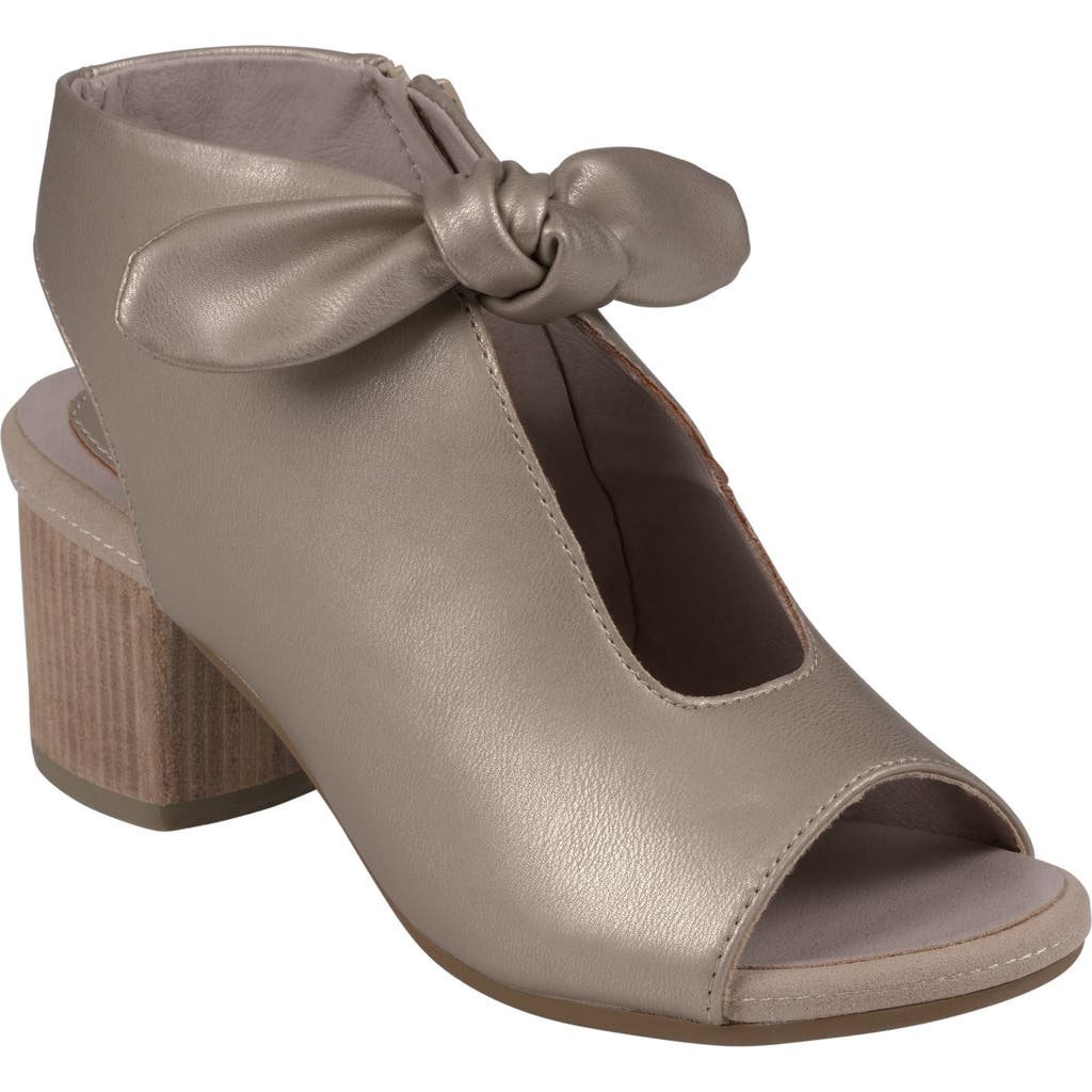 Gc Shoes Women's Kimora Knot Detail Block Heel Dress Sandals In Gold