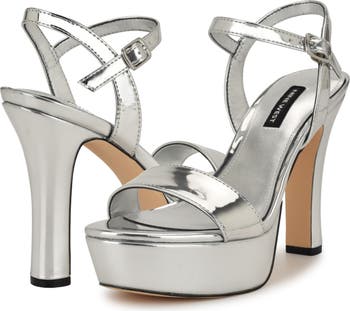 Nine West Goout Plataforma Sandals Plateadas De Nine West