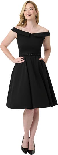 Elegant Off-Shoulder V-Neck Suspender Print Swing Dress
