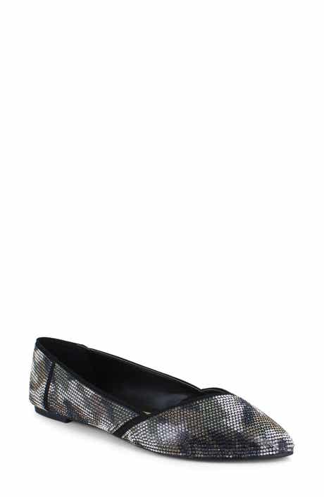 Teilan Pointed Toe Flat