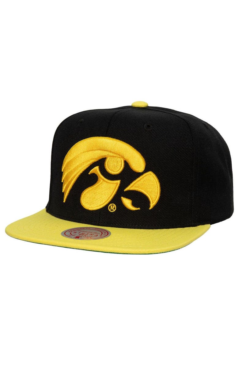 Mitchell & Ness Men's Mitchell & Ness Black/Gold Iowa Hawkeyes 2-Tone 2.0 Snapback Hat, Main, color, Black