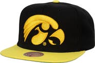 Mitchell & Ness Men's Mitchell & Ness Black/Gold Iowa Hawkeyes 2-Tone 2.0 Snapback Hat
