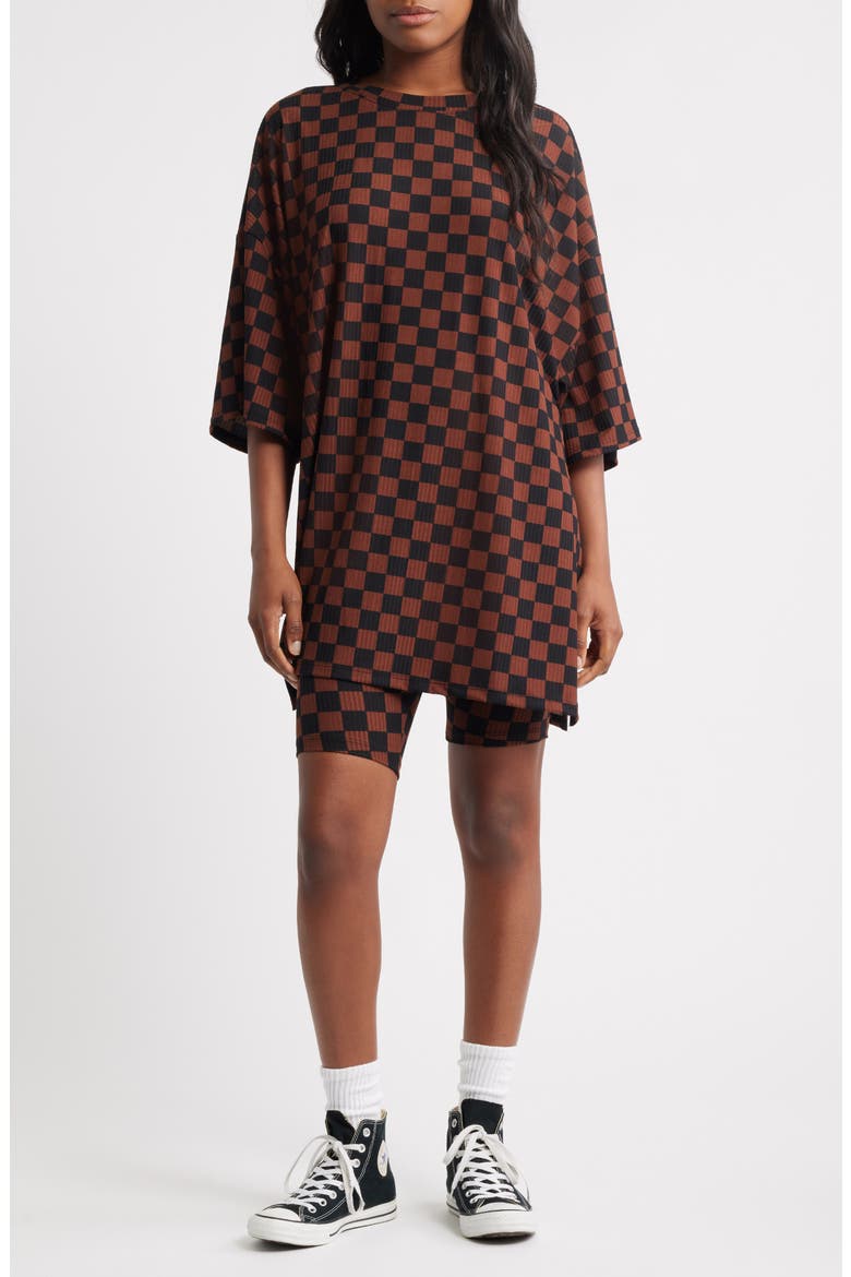 t shirt dress with biker shorts How to Style Biker Shorts and an Oversize T-Shirt