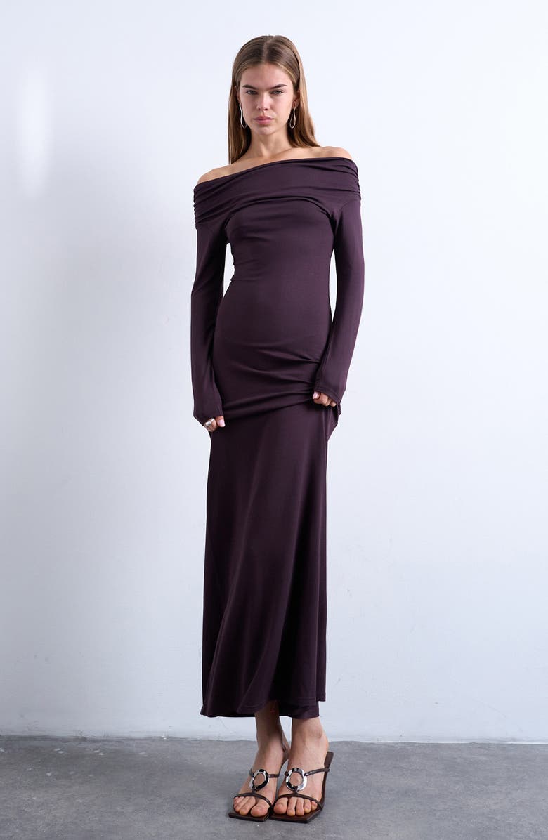 Topshop Off the Shoulder Long Sleeve Maxi Dress, Main, color, Plum