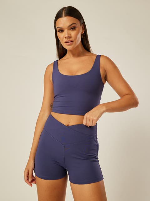 Stretch Scoop Neck Twist-Back Vest