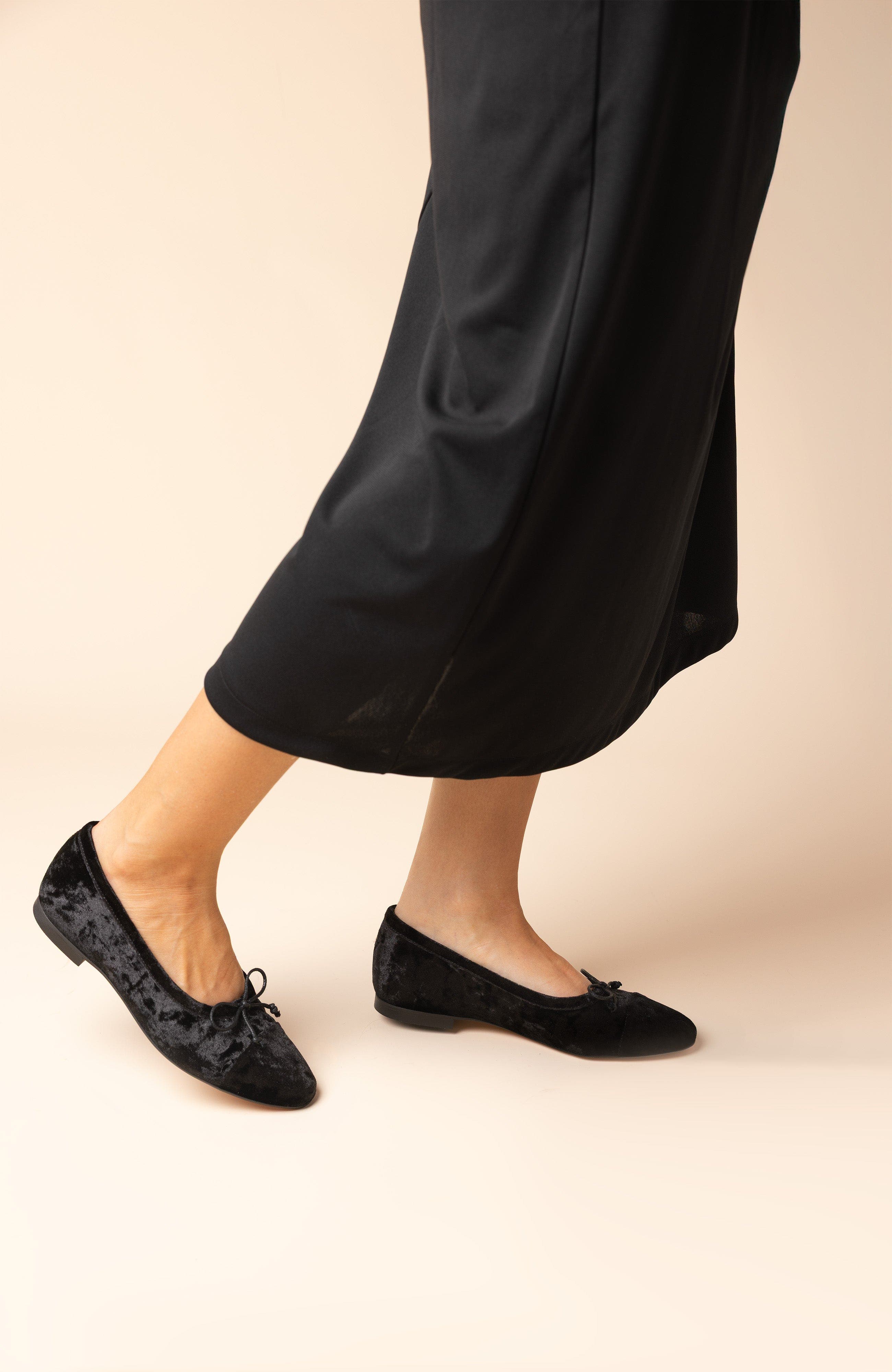 Amelie Leather Ballet Flat, Alternate, color, Velvet