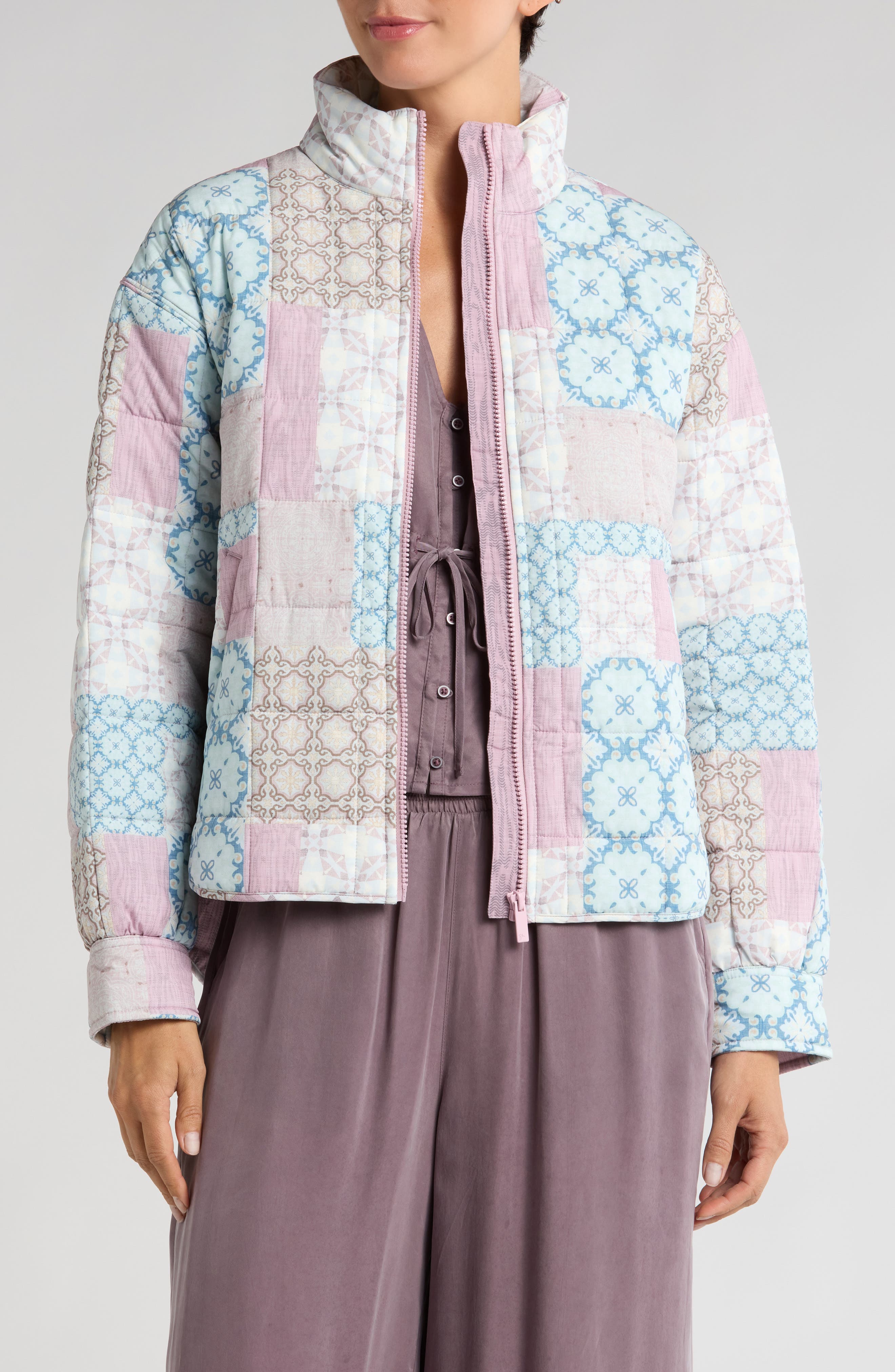 TravisMathew Bold & Bloom Quilted Shirt Jacket