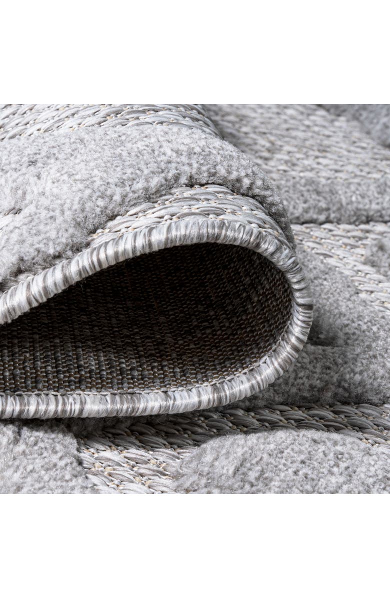 JONATHAN Y Peralta Moroccan Diamond Indoor/Outdoor Area Rug, Alternate, color, Light Gray