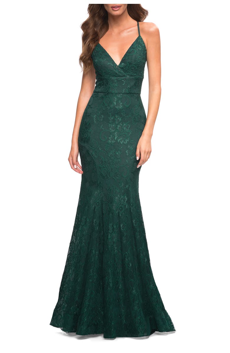 La Femme Stretch Lace Gown with Flattering Seams at Waist, Main, color, Emerald