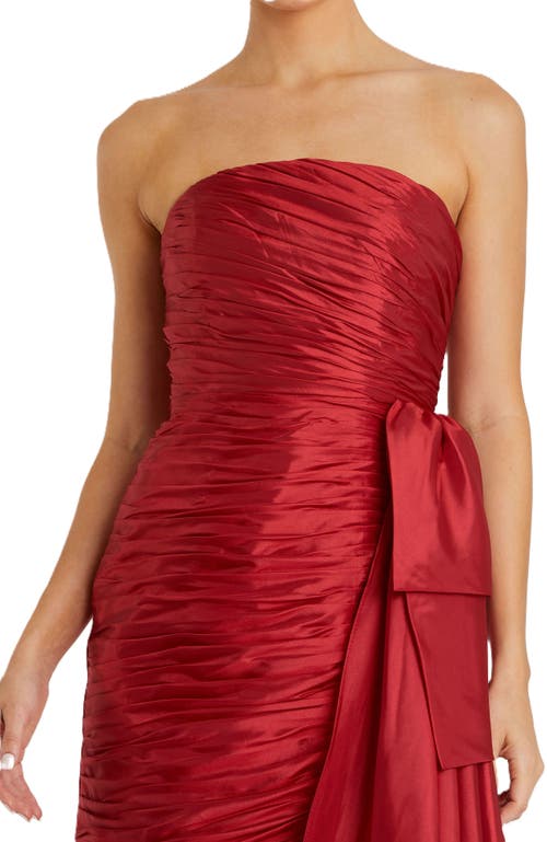 Mac Duggal Strapless Ruched Mini Dress In Red