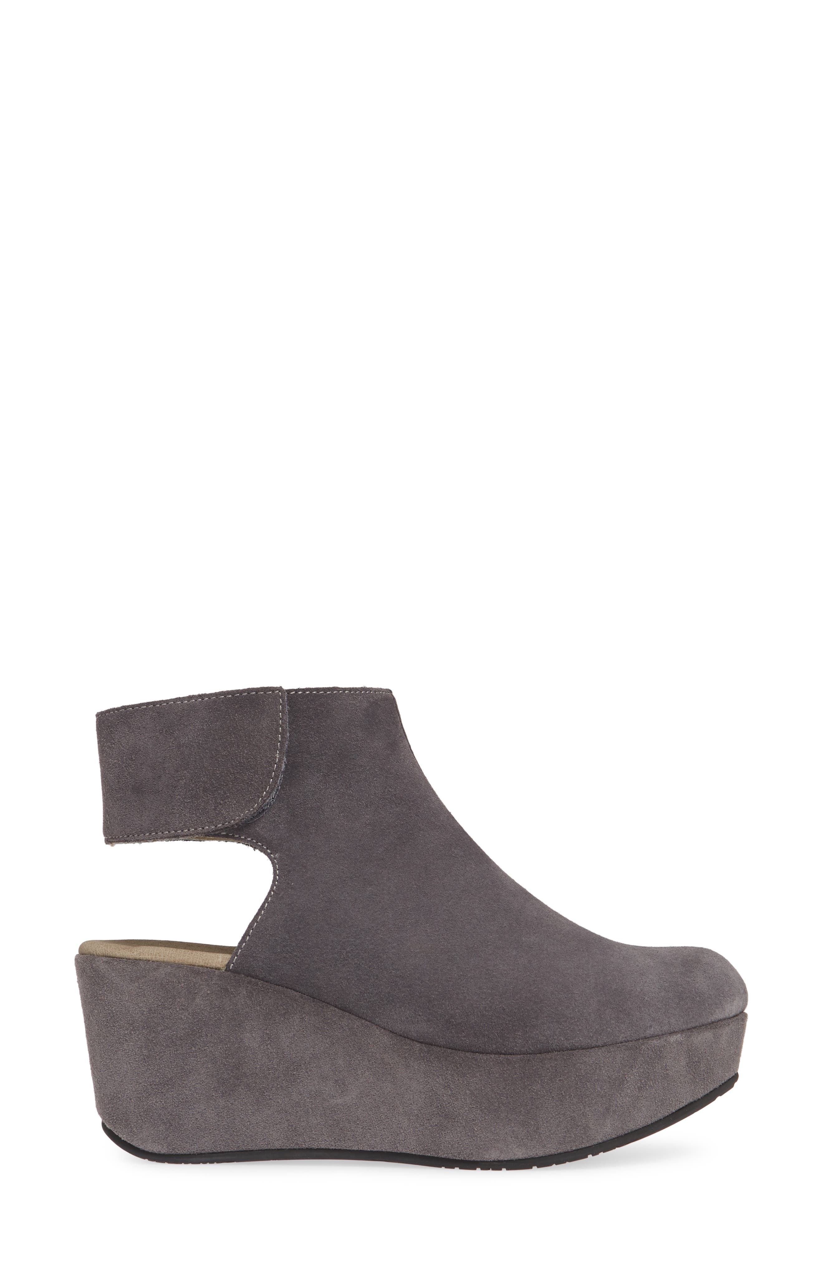 Chocolat Blu Yola Wedge Bootie, Alternate, color, 