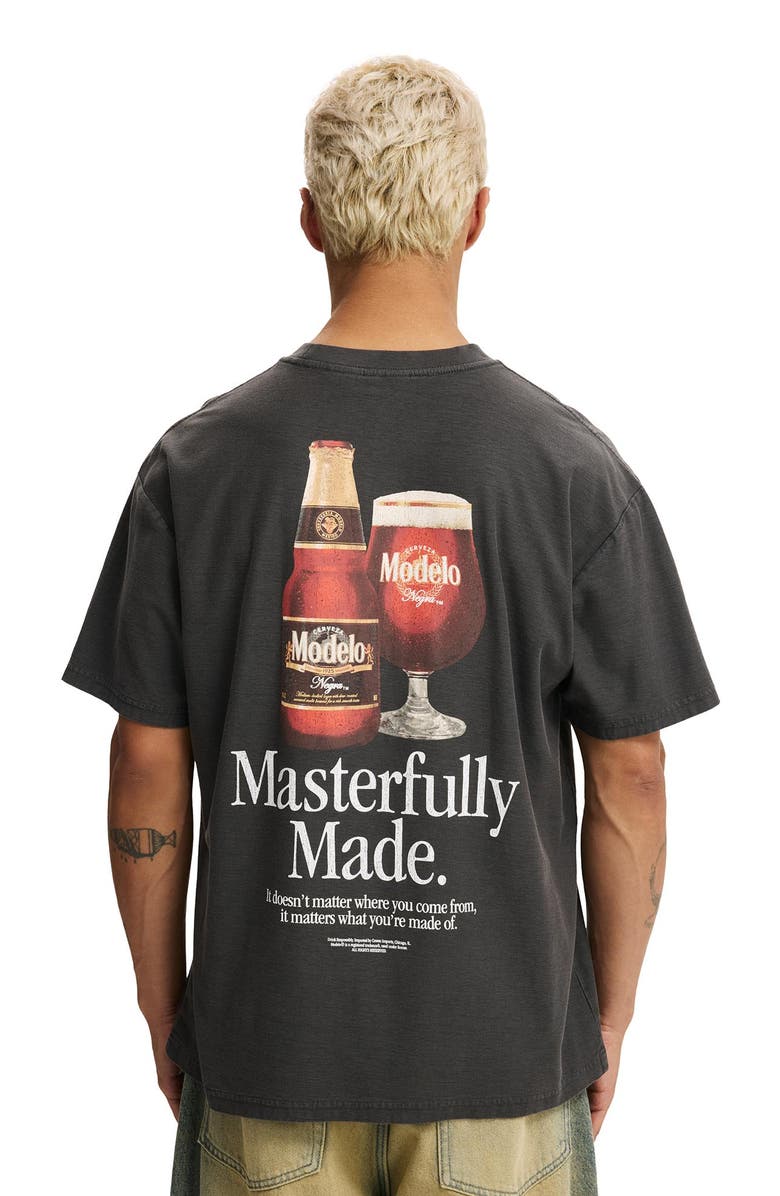 Cotton On Men
s Loose Fit License T-Shirt, Alternate, color, Lcn Con Faded Slate Modelo