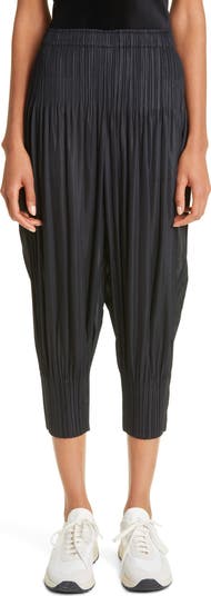 FLUFFY BASICS – ISSEY MIYAKE ONLINE STORE