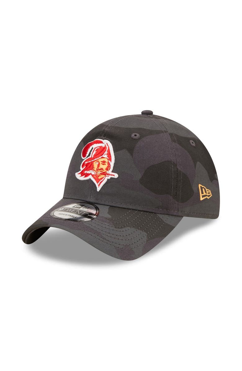 New Era Men's New Era Camo Tampa Bay Buccaneers Core Classic 2.0 9TWENTY Adjustable Hat, Main, color, 
