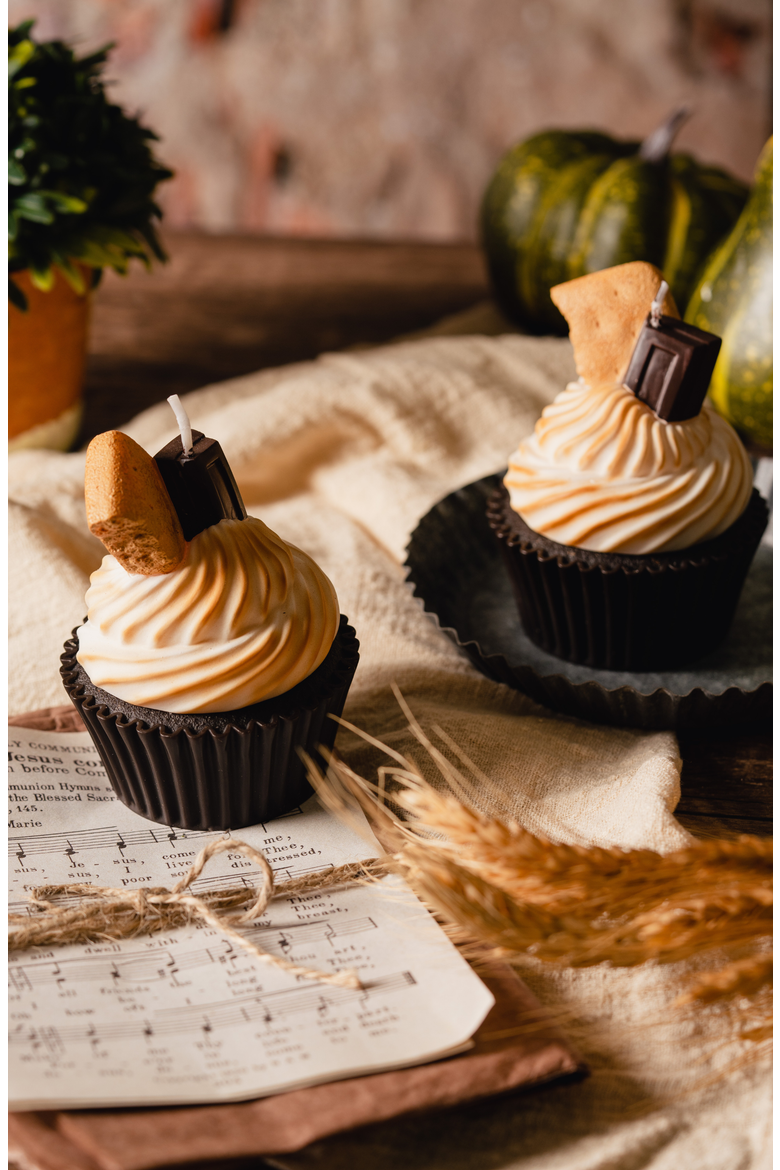 S'more Cupcake Candle, Alternate, color, Dark Brown / Tan