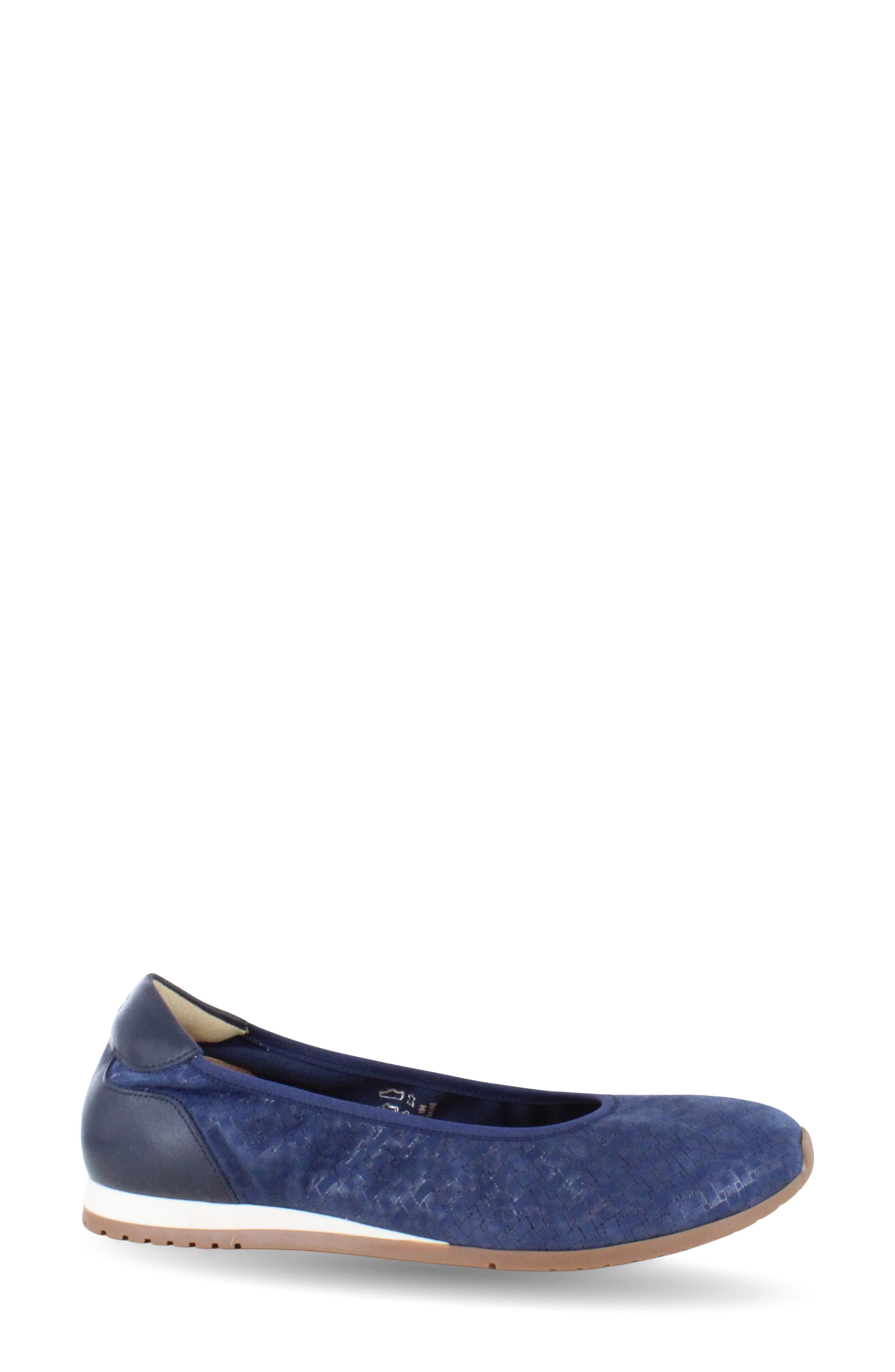 Echo Flat, Main, color, SAPPHIRE SUEDE