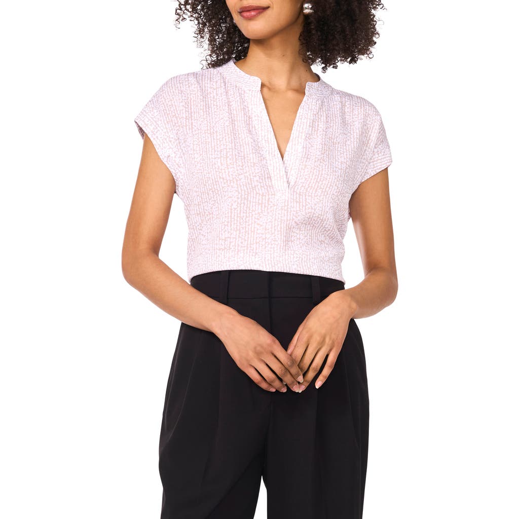 VINCE CAMUTO VINCE CAMUTO ABSTRACT PRINT V-NECK TOP
