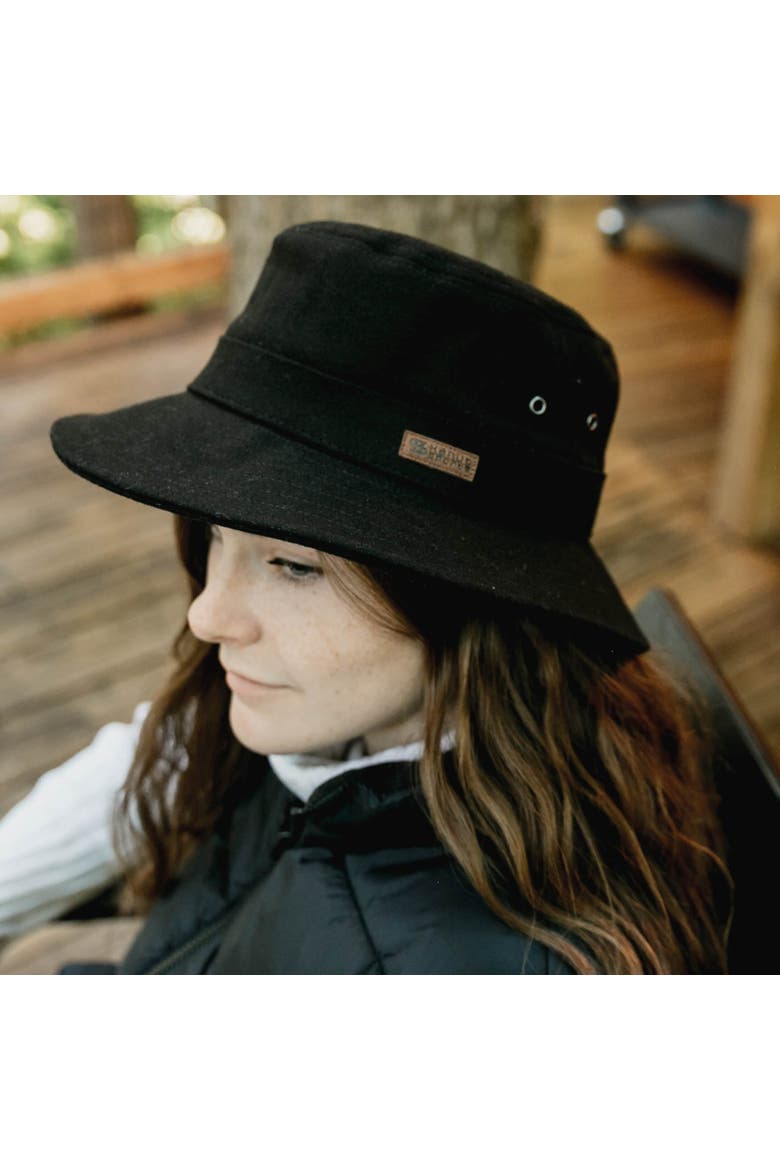 Wilde Women's Winter Bucket, Alternate, color, Black