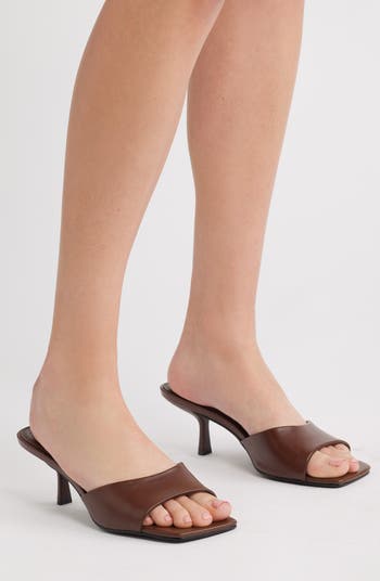Charlie Sandal