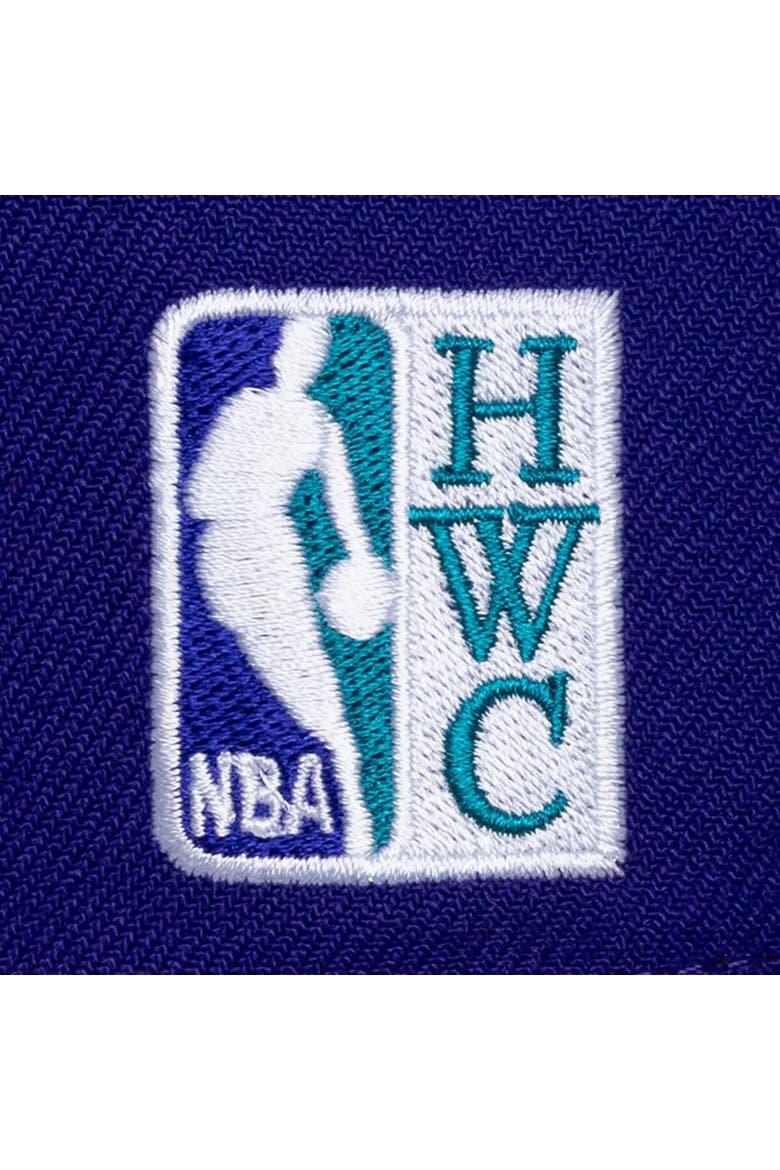 Men's Mitchell & Ness  Purple Charlotte Hornets Legendary Home Pro Pinch Snapback Hat, Alternate, color, Purple