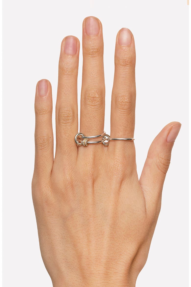 Acacia SG Gris Linked Rings, Alternate, color, SILVER